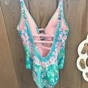 Lilly Pulitzer swimsuit size 8
